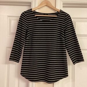 Ann Taylor Black and White Ponte Kit Top